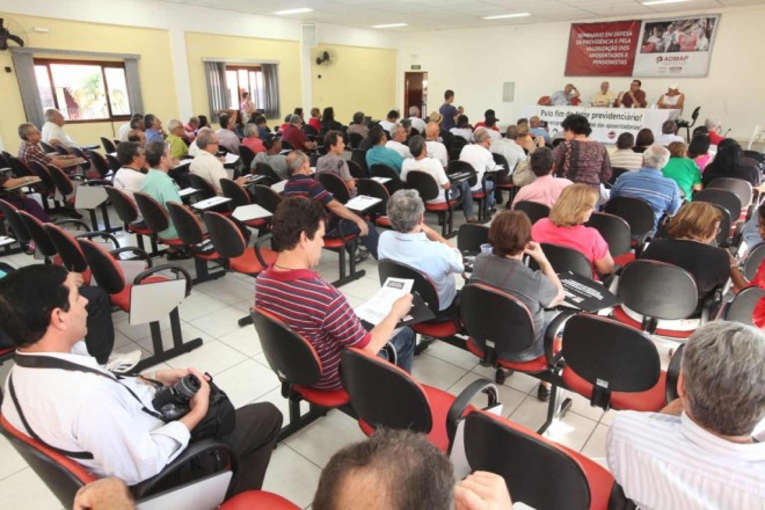 Seminário realizado pela Admap aprova engajamento nas manifestações de 30 de agosto