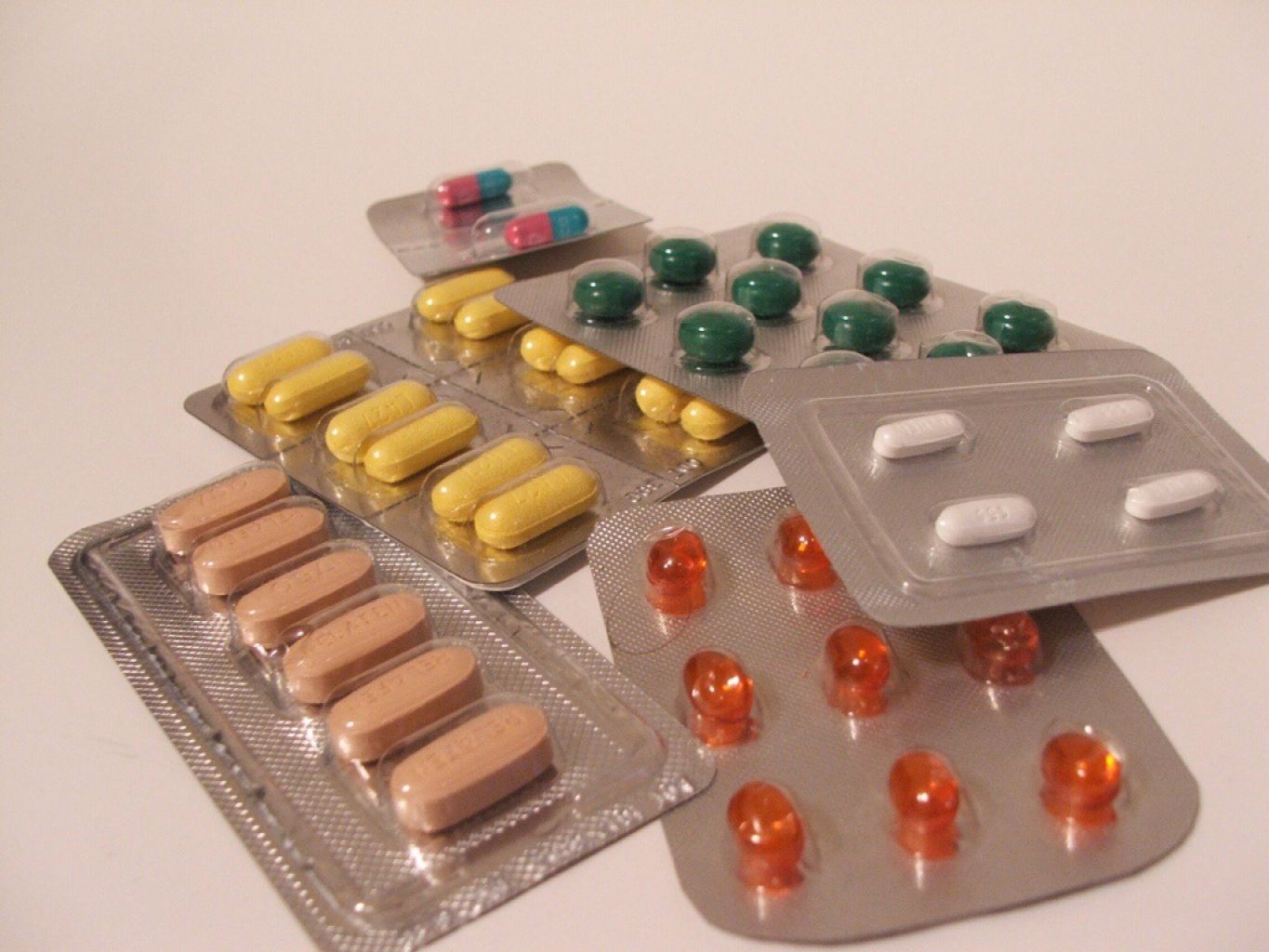 Governo autoriza aumento de medicamentos e aposentados vão sentir no bolso