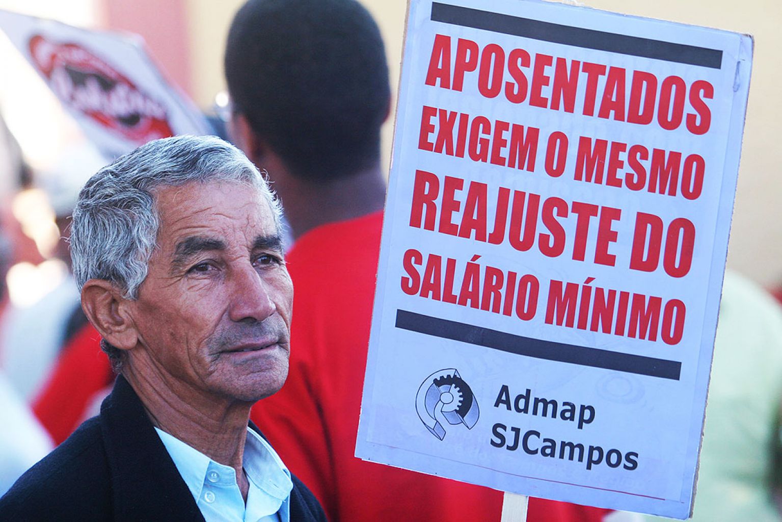 Comissão na Câmara inclui aposentados em política de valorização do salário mínimo