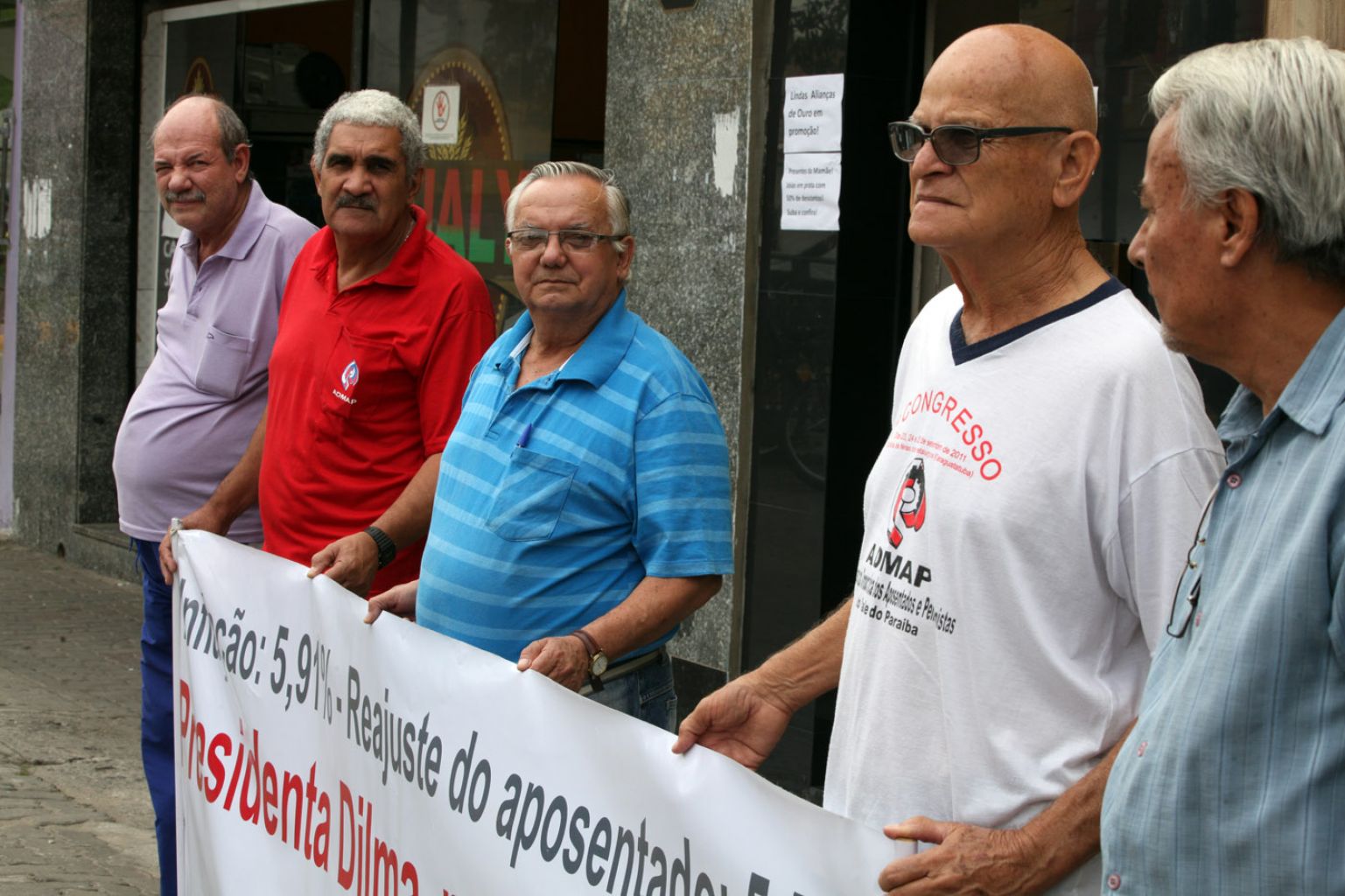 Jacareí é palco de protesto contra arrocho nos benefícios