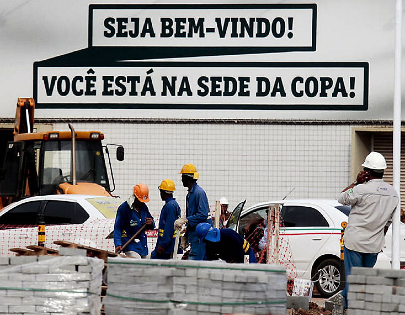 A 30 dias da Copa, metade das metas não foi cumprida