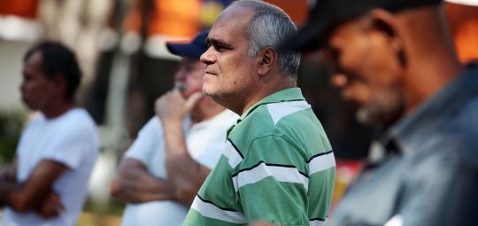 Dilma anuncia presente aos empresários. E os aposentados, presidente?
