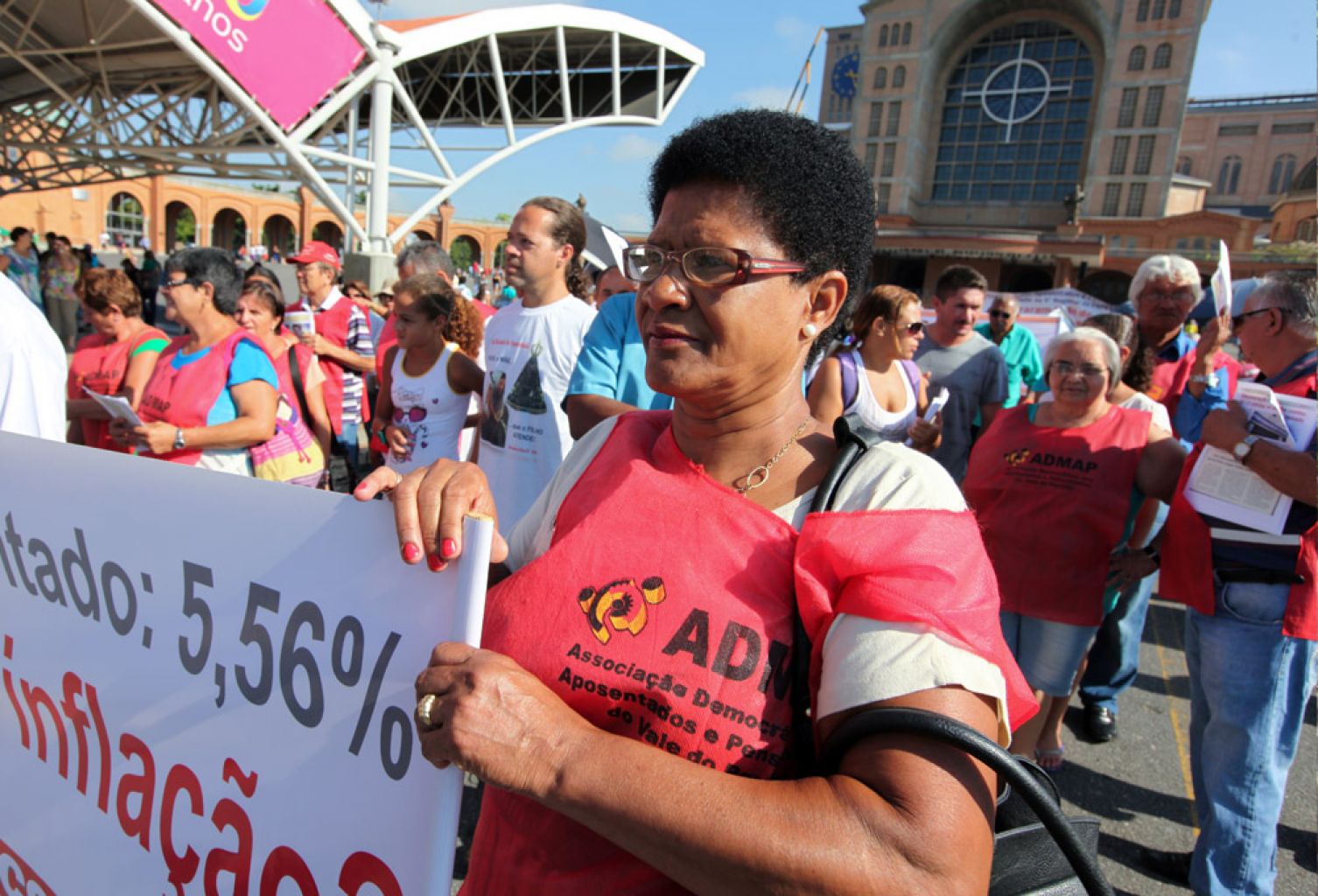 Pensionistas estão no alvo do governo Dilma. É preciso resistir!