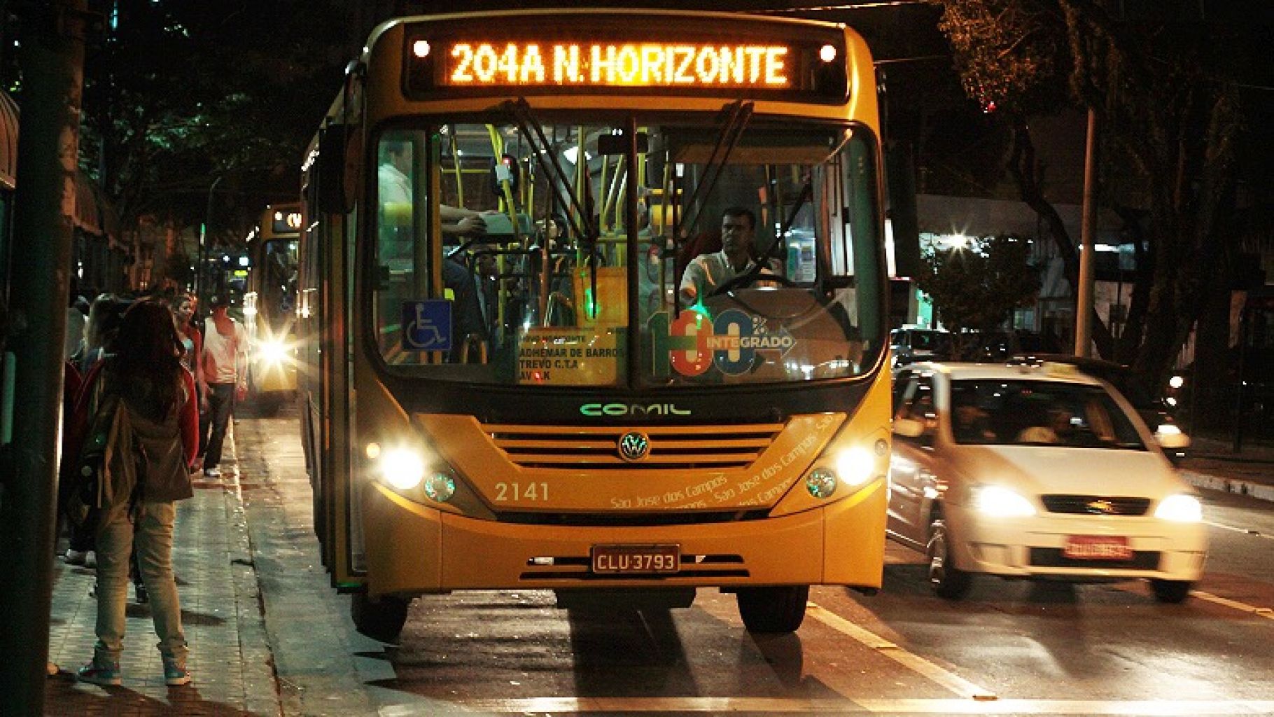 Passagem de ônibus vai a R$ 3,40 em São José dos Campos