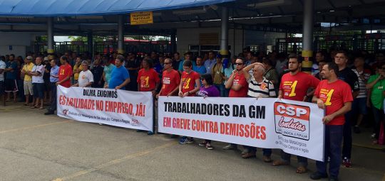 Aposentados apoiam greve dos metalúrgicos da GM