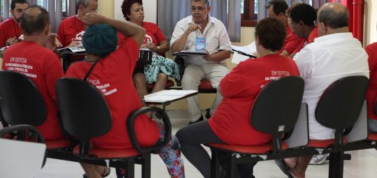 Segundo dia: aposentados e pensionistas debatem plano de lutas em grupos