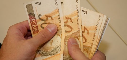 Inflação bate recorde e aposentados amargam arrocho nos benefícios