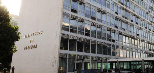 Governo quer aumentar o desvio de recursos da DRU
