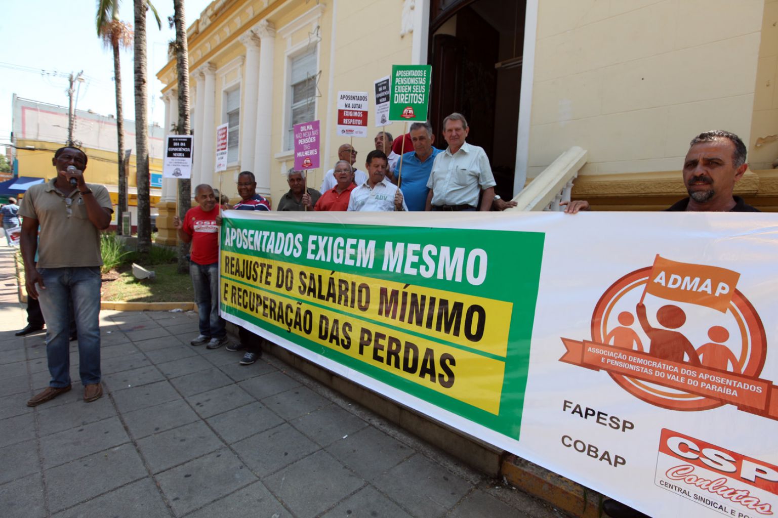 Impasse adia votação sobre veto presidencial a reajuste maior a aposentados