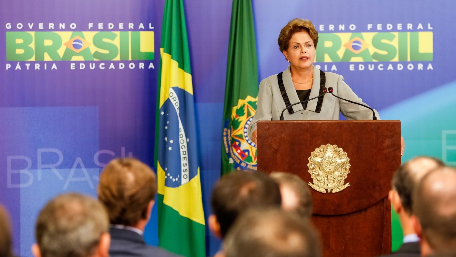 Isenções fiscais de Dilma a patrões já somam R$ 342 bilhões