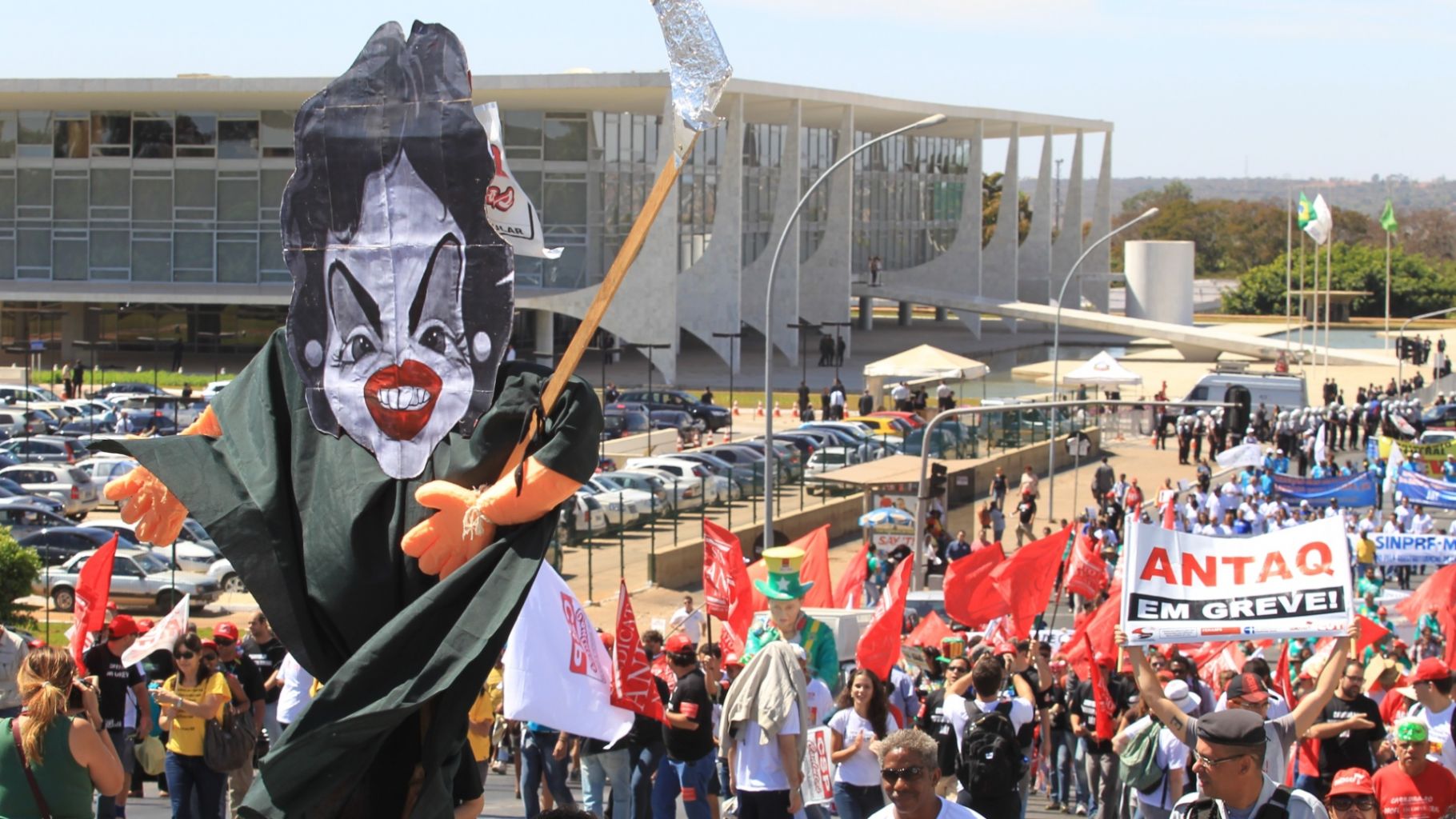 Em reunião do Conselhão, Dilma fala de reforma da Previdência, CPMF e DRU