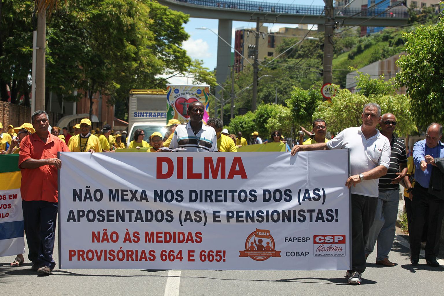Governo quer igualar idade de aposentadoria de homens e mulheres