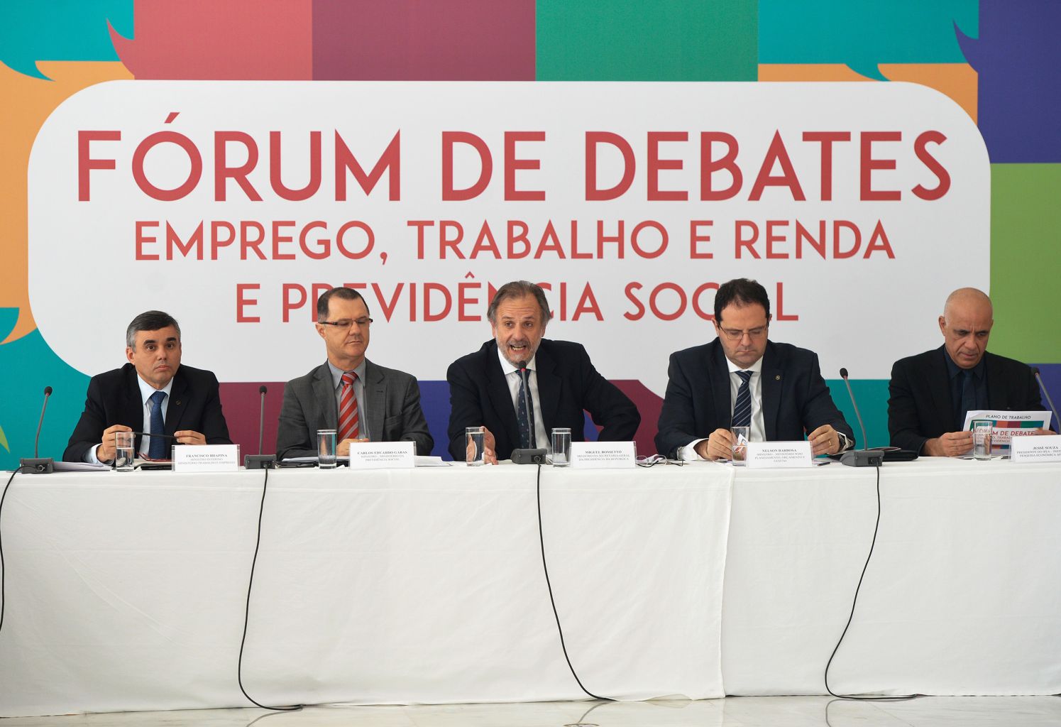 Fórum estabelece cronograma para debate de temas sobre reforma da Previdência