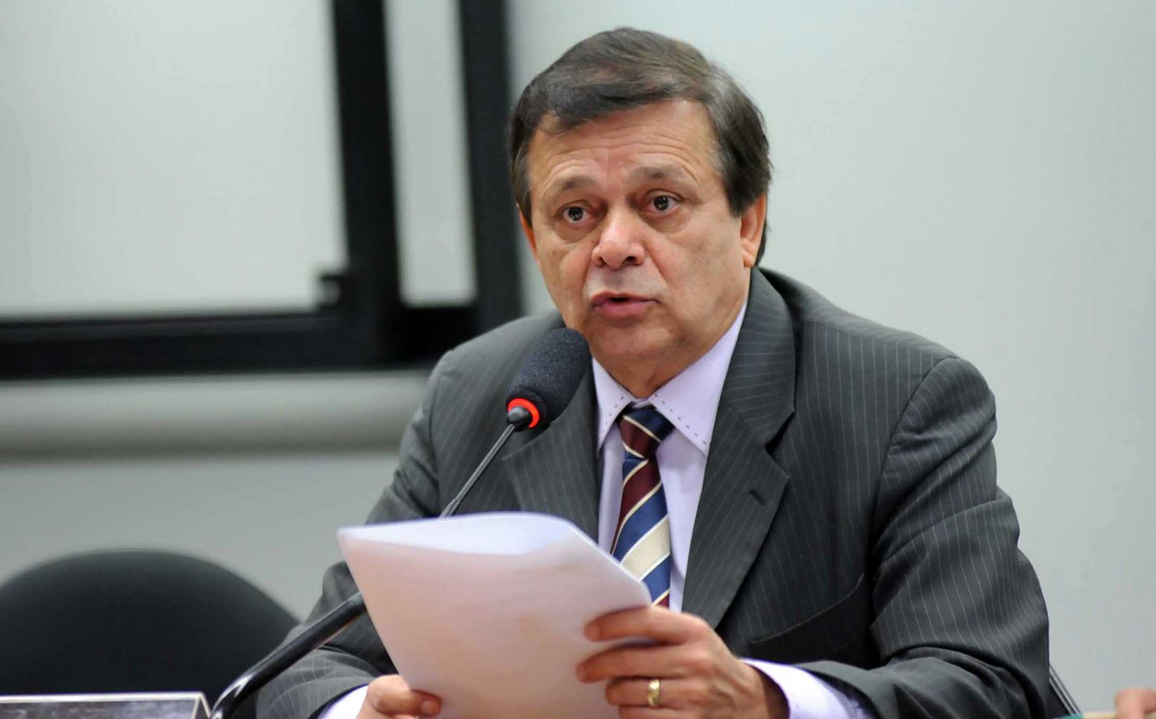 Relator do processo de impeachment é acusado de crime eleitoral