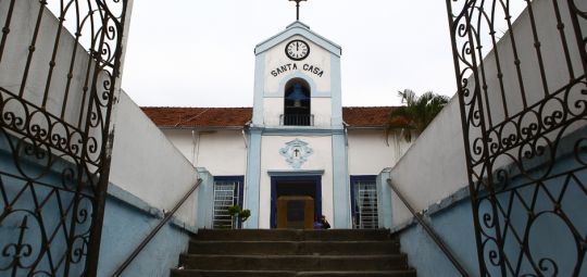 Santa Casa de Jacareí atende reivindicação e amplia horário de visita a pacientes