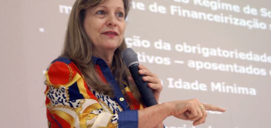 Artigo: A máscara do “déficit” da Previdência