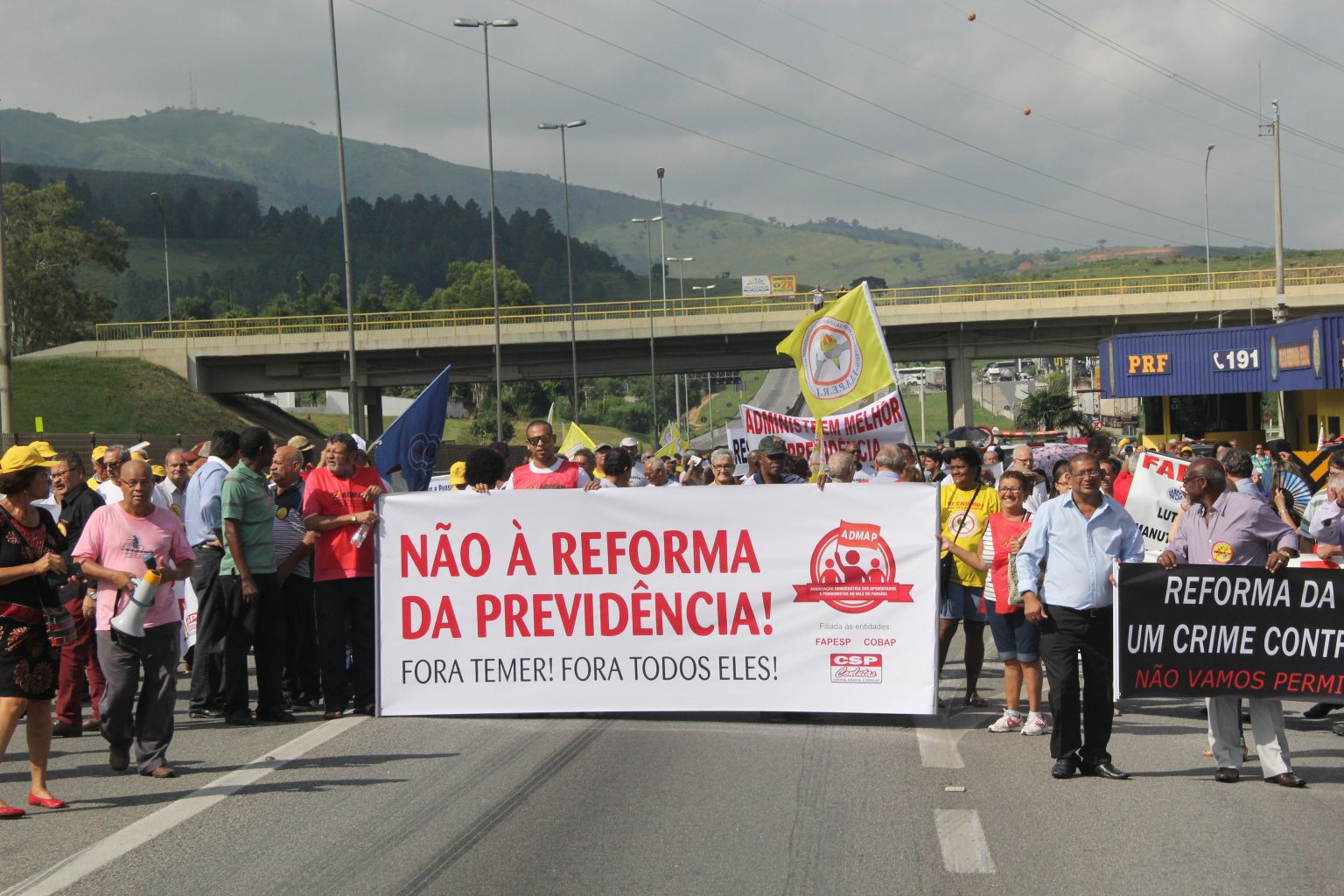 15 de março é dia de paralisações e manifestações contra as reformas do governo Temer