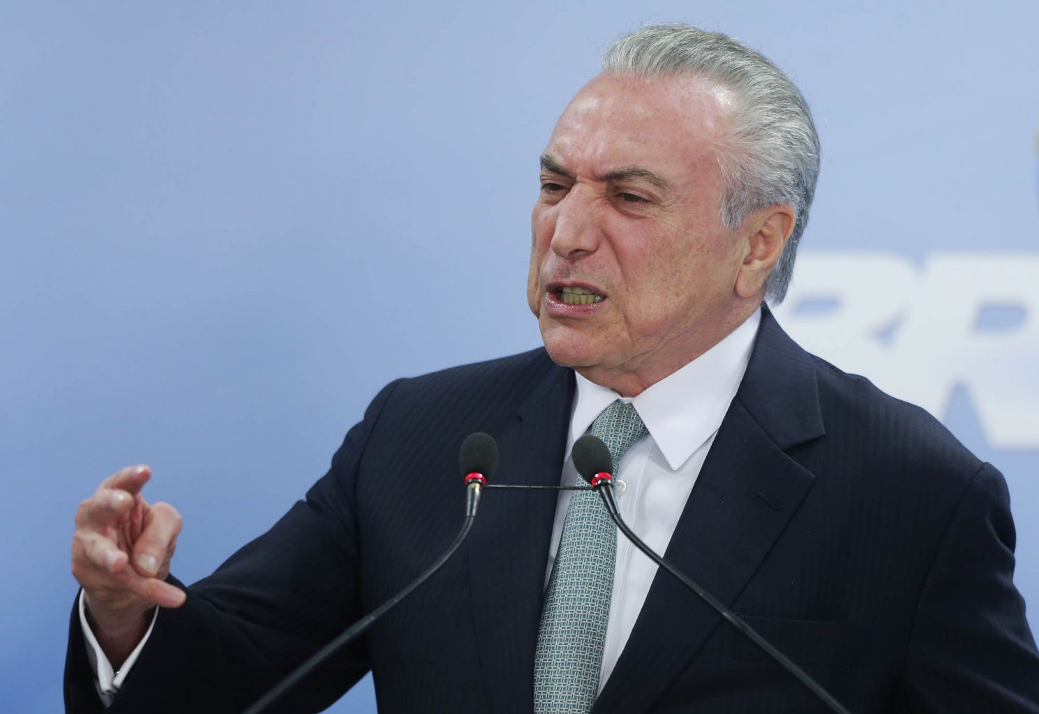 Na corda bomba, Governo Temer quer acelerar reforma trabalhista