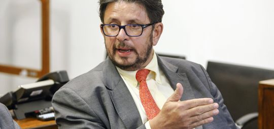 Governo tem no máximo 220 votos para reforma da Previdência, estima aliado de Temer