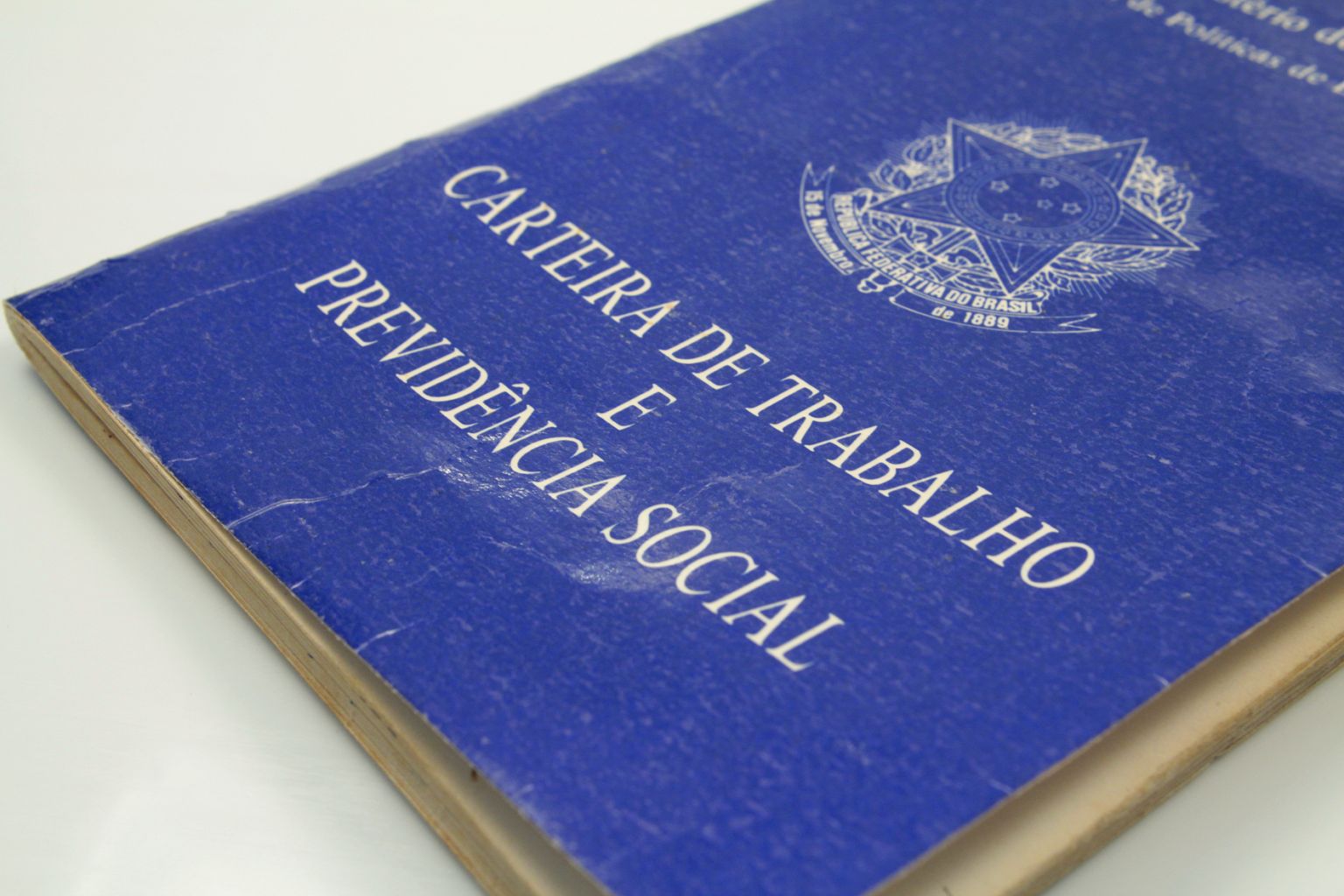 Sob mudanças da reforma trabalhista, 2017 termina com fechamento de postos de trabalho