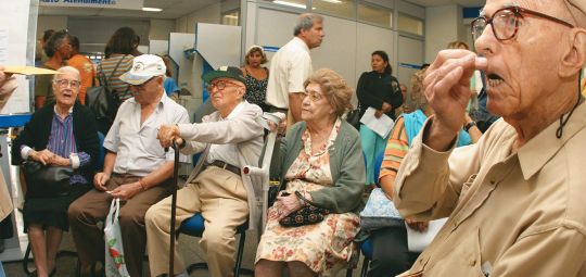 Após 15 anos do Estatuto do Idoso, desafio é cumprir a lei