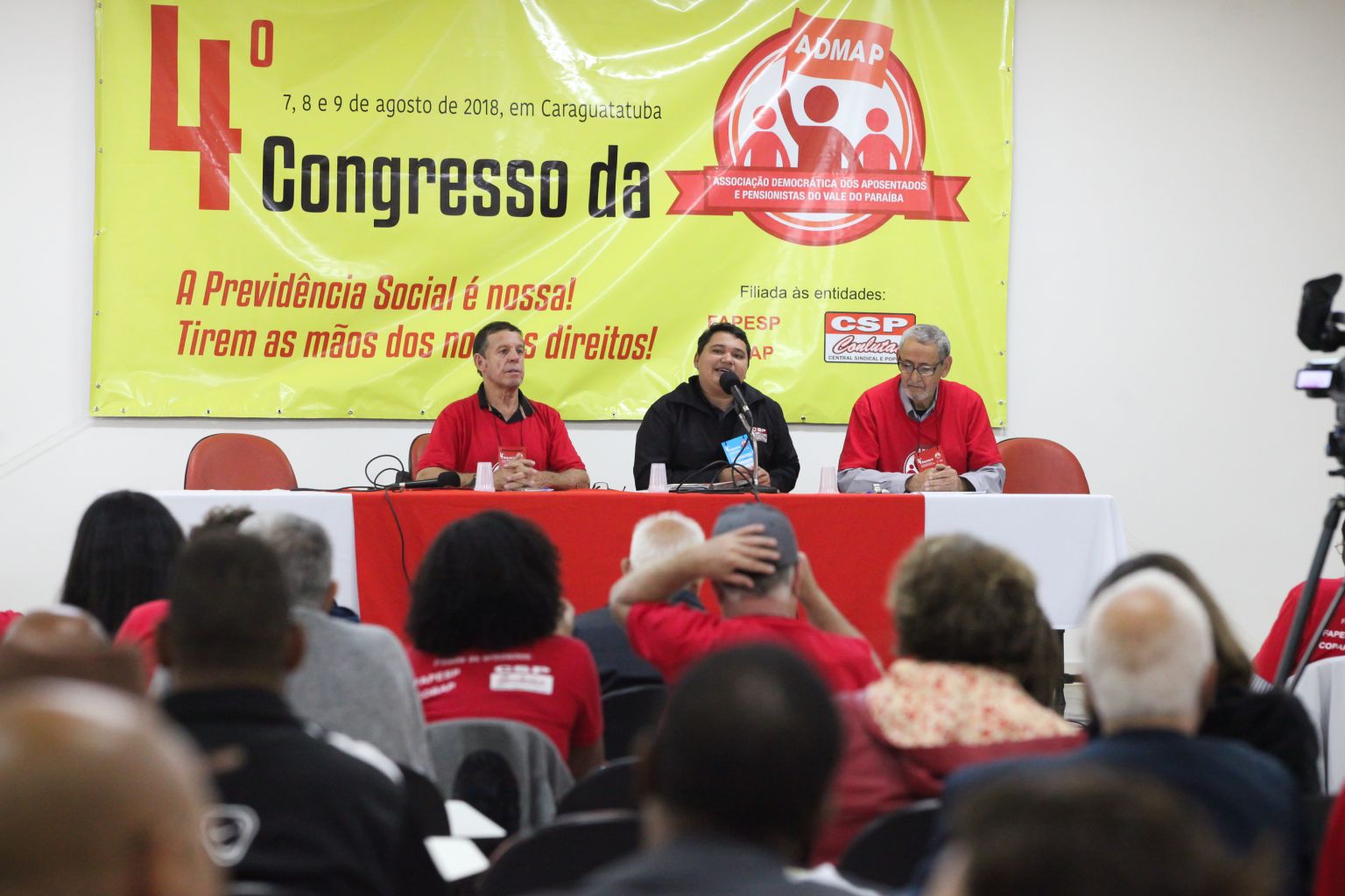 Em sua abertura, 4º Congresso da Admap discute situação do país