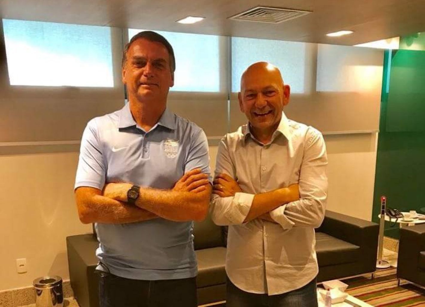 MPT processa dono da Havan por ‘coagir’ empregados a votar em Bolsonaro