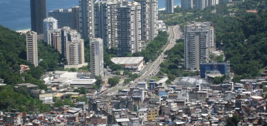 Diferença entre ricos e pobres atinge o maior nível já registrado, diz pesquisa