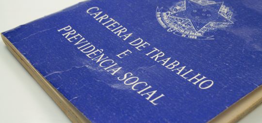 Ataques aos direitos: nova reforma trabalhista tramita disfarçada no Congresso