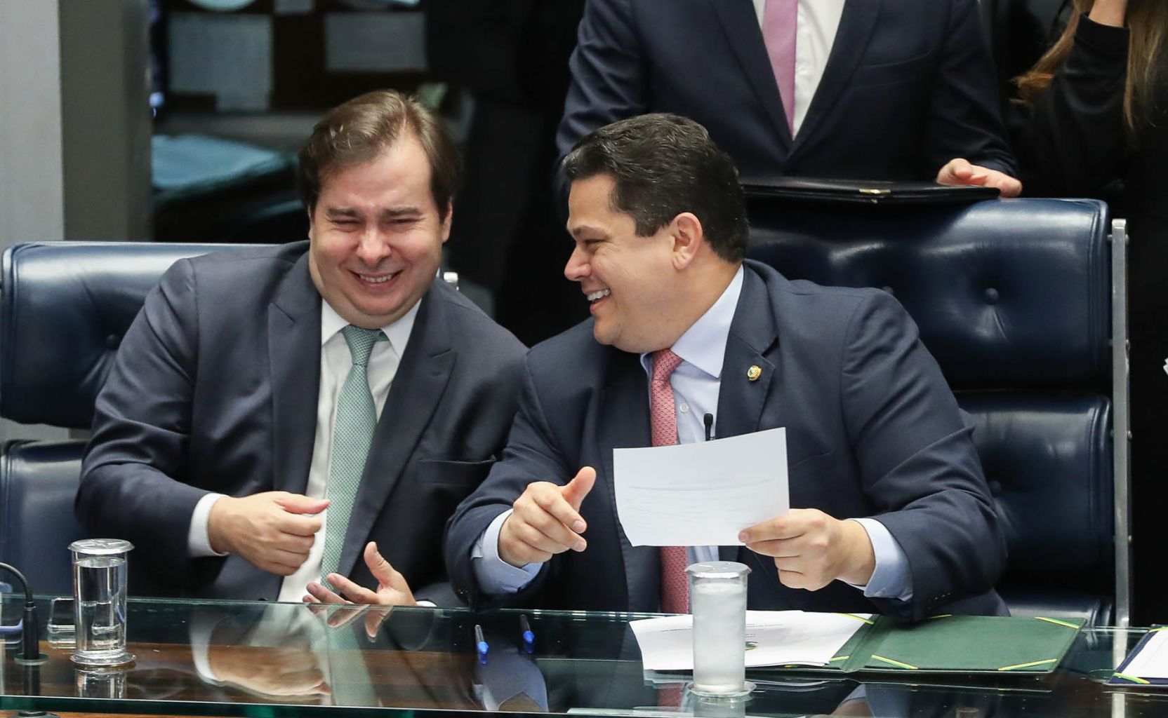 Congresso promulga reforma da Previdência que ataca direito à aposentadoria