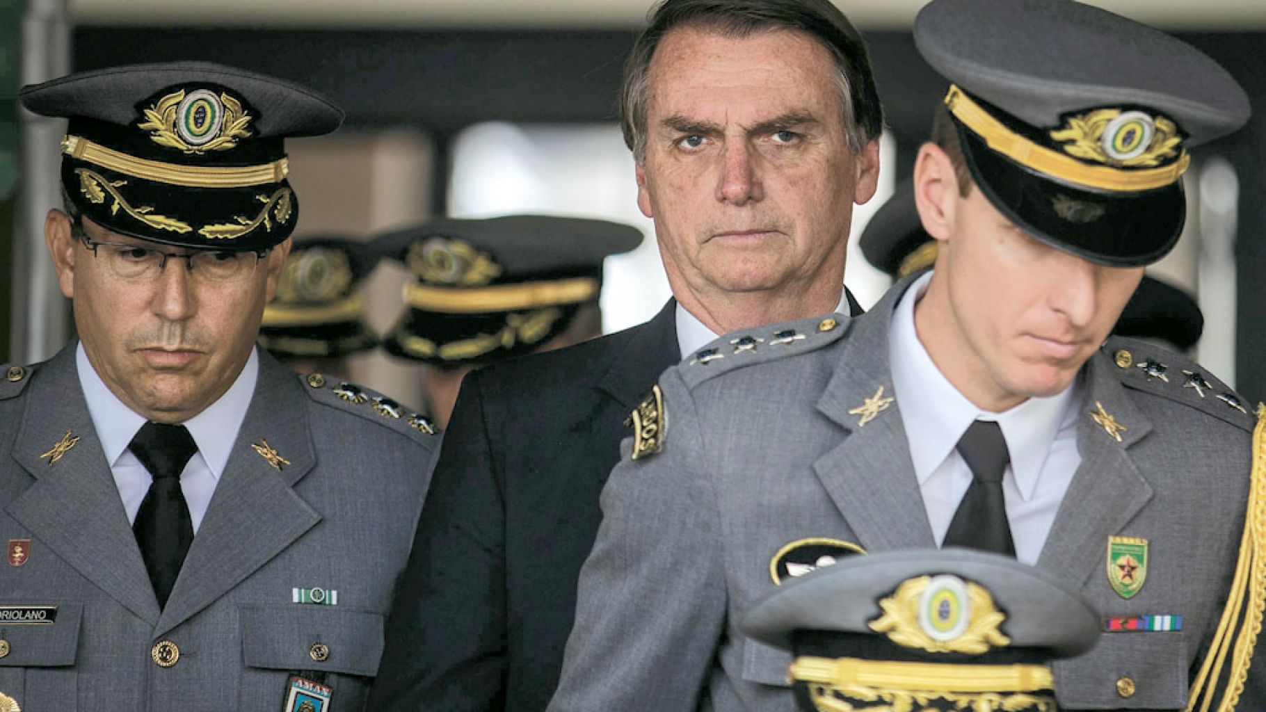 Em defesa das liberdades democráticas, todo repúdio aos atos que defendem ditadura militar!
