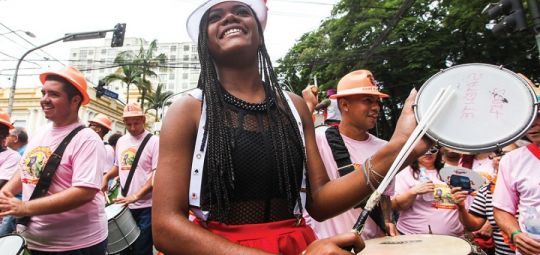 Ala dos aposentados vai agitar bloco do Acorda Peão neste sábado