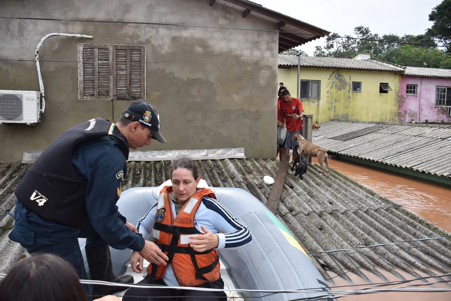 Temporais e negligência de governos castigam Rio Grande do Sul
