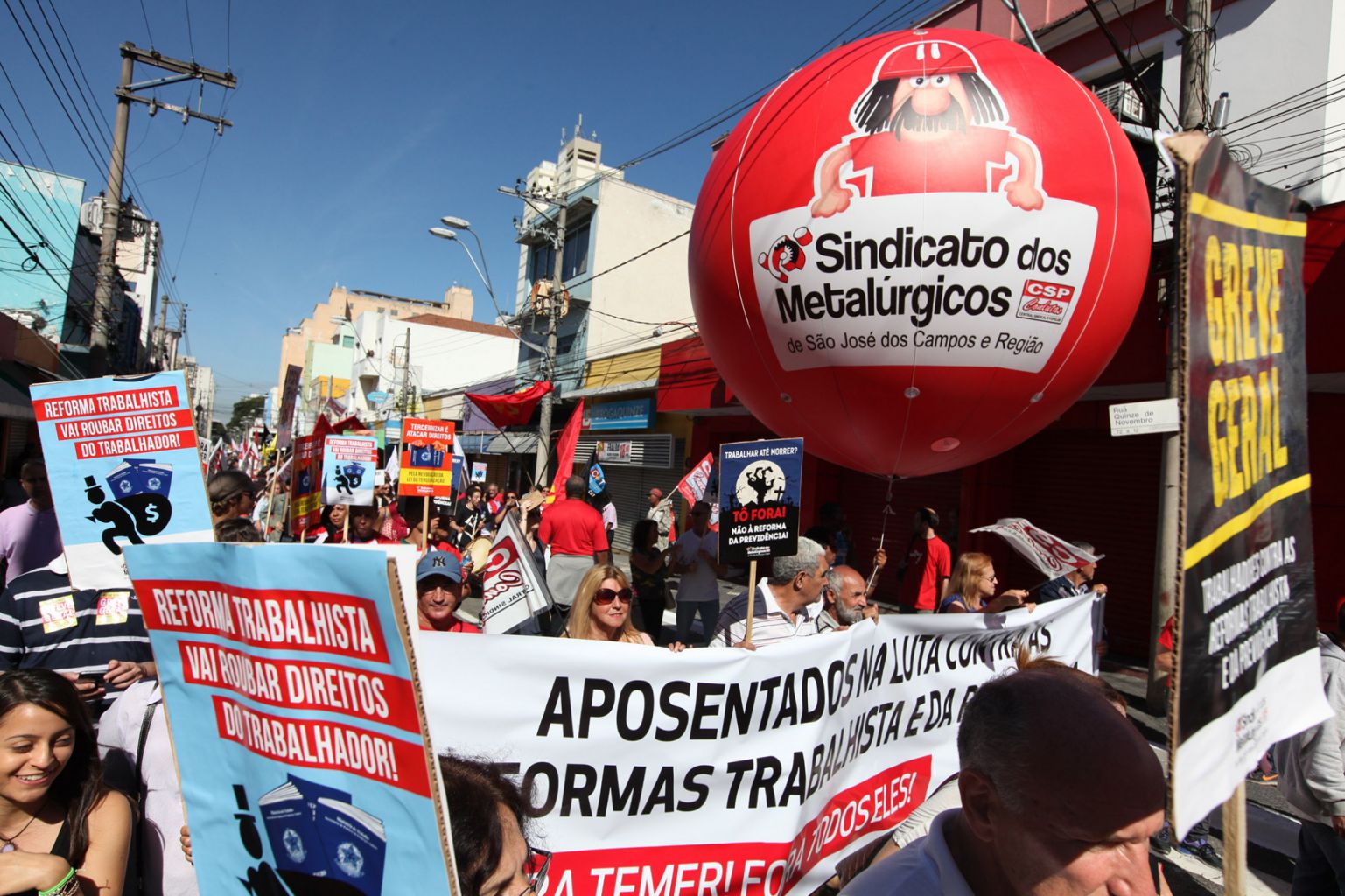 Passeata da Greve Geral em 30 de junho